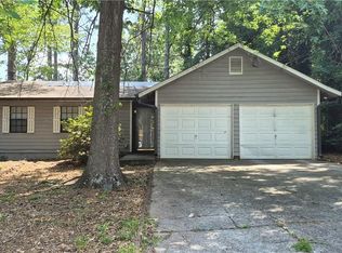 1761 Kristi Dr, Lawrenceville, GA 30043