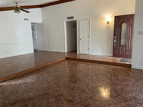 3rd image of 2115 Fall Meadow Dr