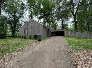 3293 Leschallas Dr, Memphis, TN 38128