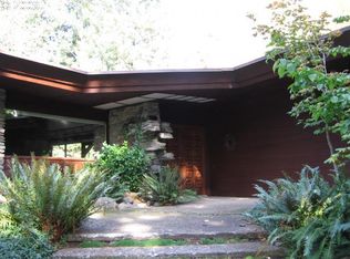 17595 SE Sunnyside Rd, Damascus, OR 97089