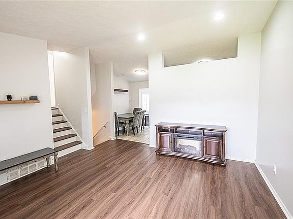 4th image of 6603 Tamarind Dr