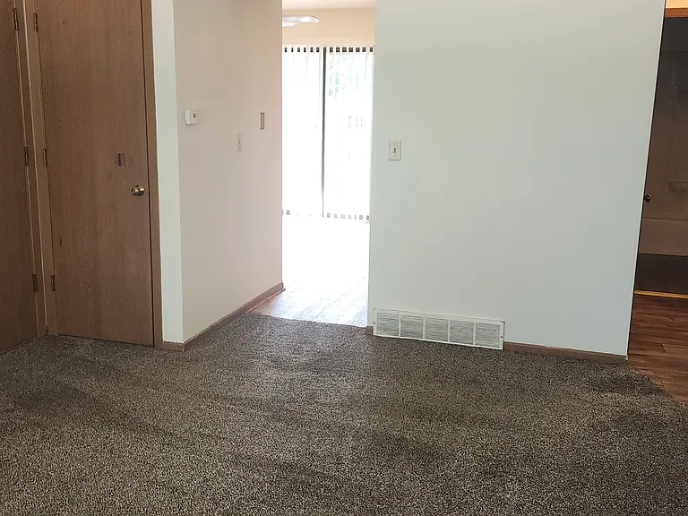 1269 Getzelman Dr #1W — Photo 5
