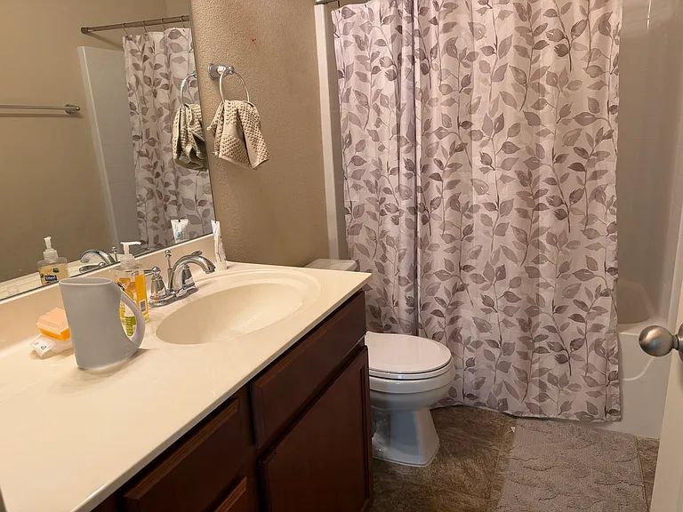 5811 Alexandria Dr — Photo 15