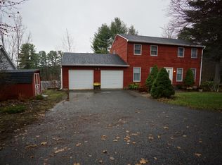 4 Caratina Dr, Pittsfield, MA 01201