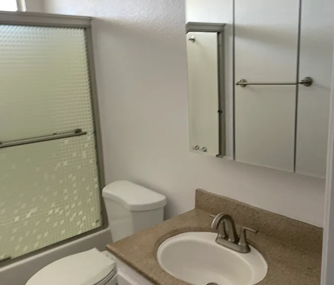 13920 Doty Ave #2 — Photo 12