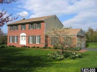 443 Freysville Rd, Hellam, PA 17406