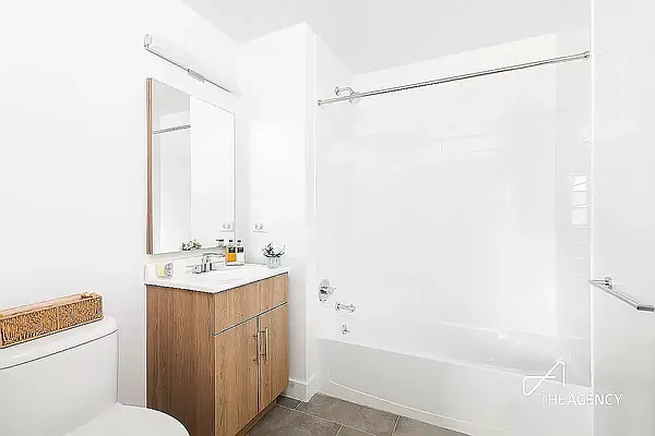 Rented by The Agency | media 7