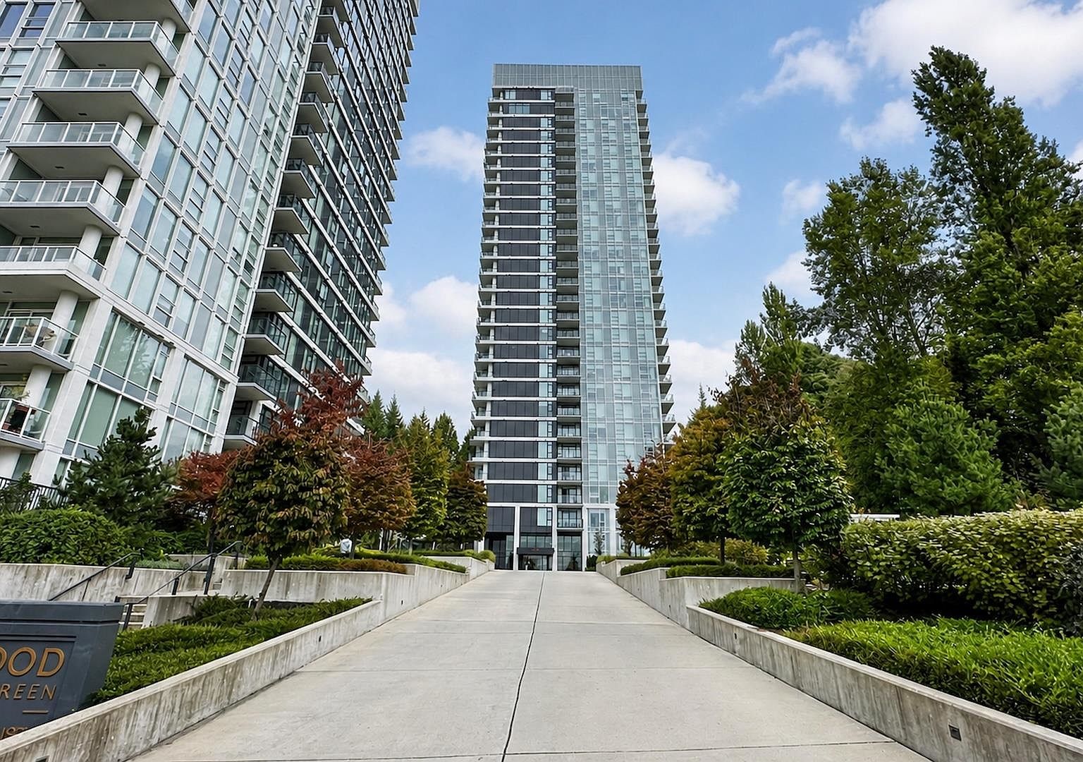 595 Austin Ave #1407 — Vancouver Golf Club