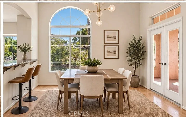 3 bed, 1141 sqft, $3,595 — Photo 2