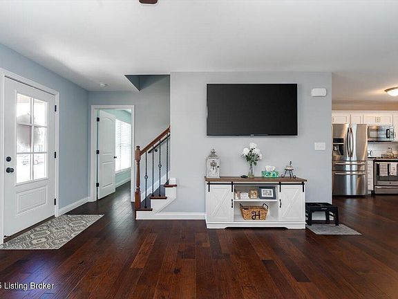 4th image of 172 John Hudson Ln