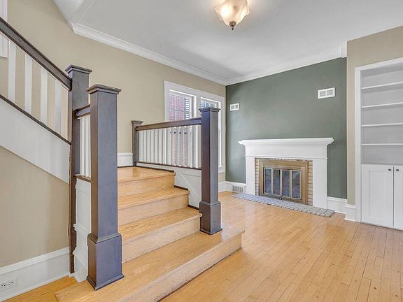 3rd image of 1919 N 4th STREET