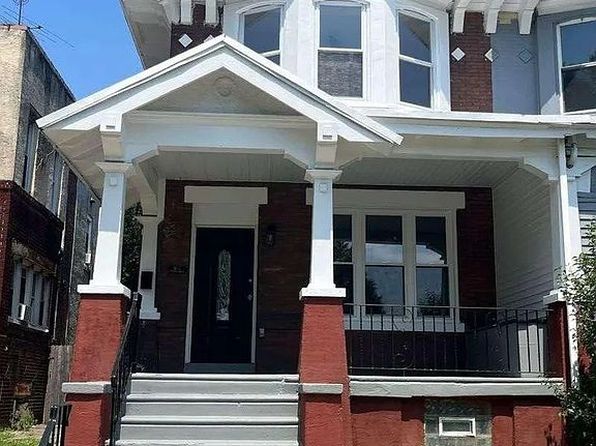 437 W Roosevelt Blvd