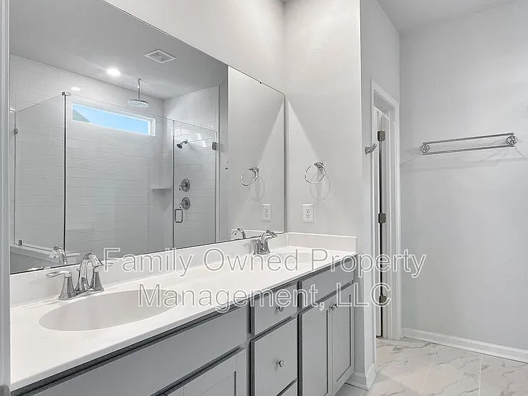 420 W Respite Ln — Photo 26