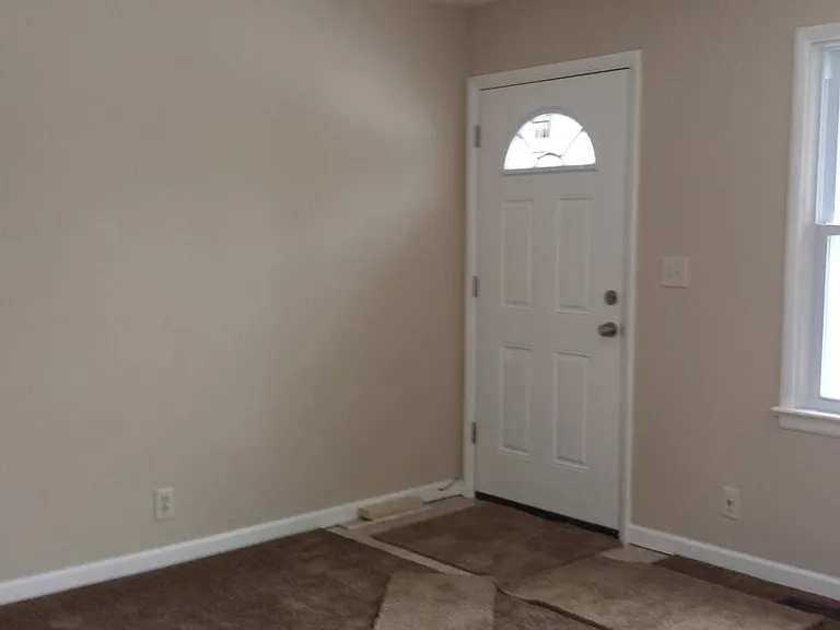 9217 Jordan Dr — Photo 1
