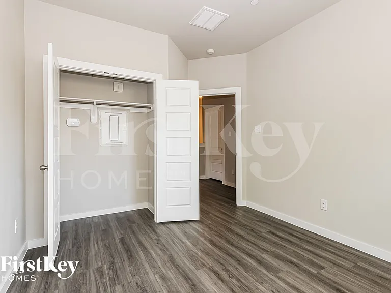 18326 W Centro Cir — Photo 13