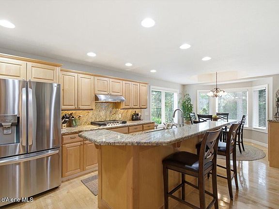 3rd image of 2375 E Woodstone Dr