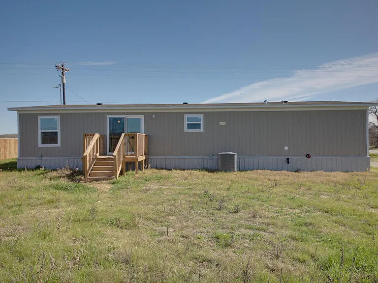 114 Las Estancias Dr — Photo 24