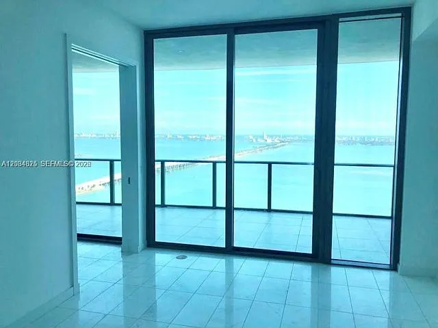 1 bed, 2.5 bath, $5,500 — Photo 1