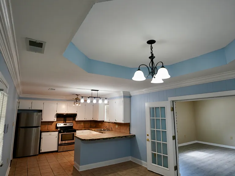 713 E Rome St — Photo 2