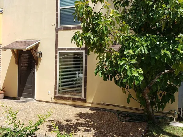 313 McFadden Hut Dr APT 1, Brownsville, TX 78520
