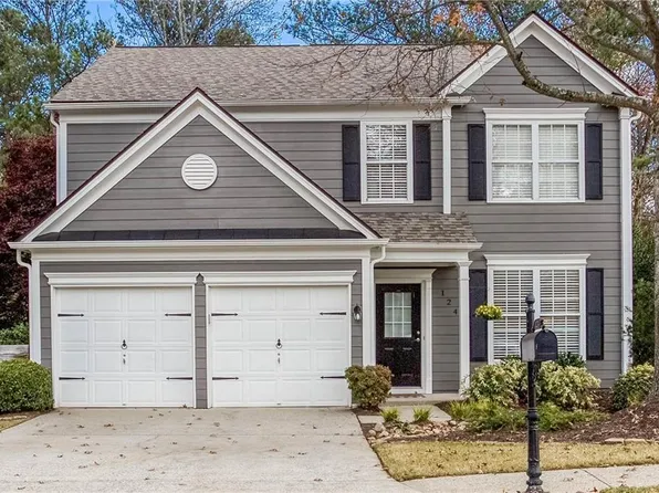 124 Wallnut Hall Cir, Woodstock, GA 30189