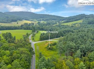 3 Greenview Dr, Laurel Springs, NC 28644