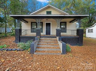 231 N Lackey St, Statesville, NC 28677