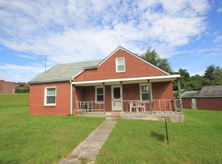 132 Firehouse Rd NW, Willis, VA 24380