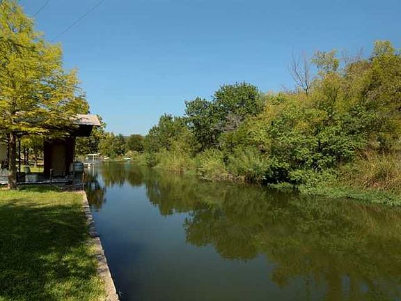 2nd image of 642 County Road 126