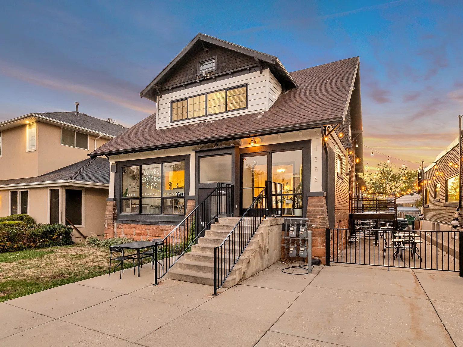 2 bed, $1,950 — Photo 1