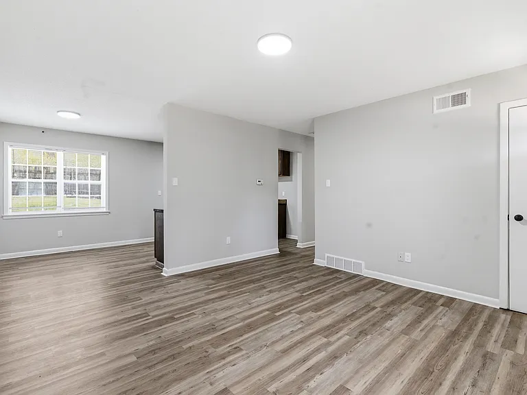 3206 Melbourne St — Photo 14