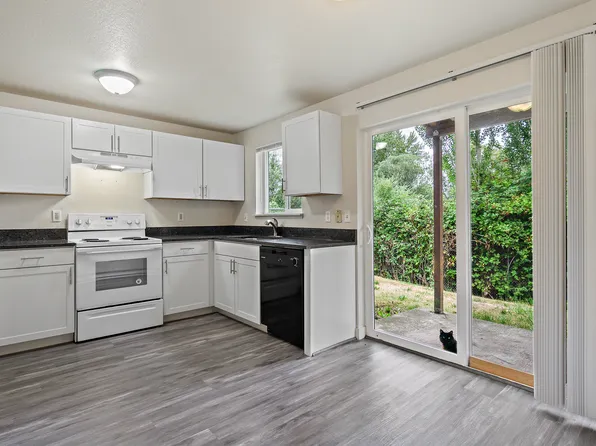7521 10th Ave Ct E, Tacoma - A, 7521 10th Avenue Ct E, Tacoma, WA 98404