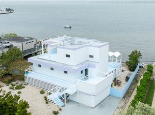 398 Dune Rd, Westhampton Beach, NY 11978