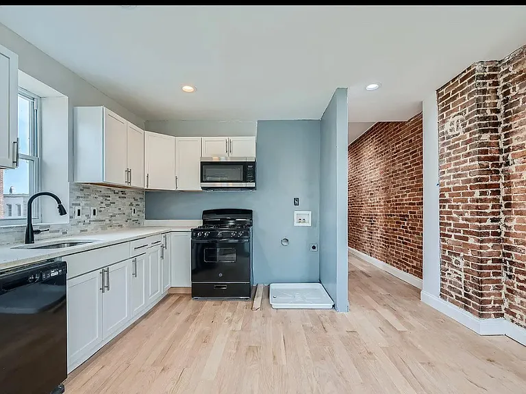 1614 E Lanvale St #2 — Photo 11