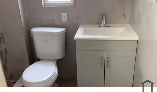 4 bed, 1100 sqft, $3,816 — Photo 4
