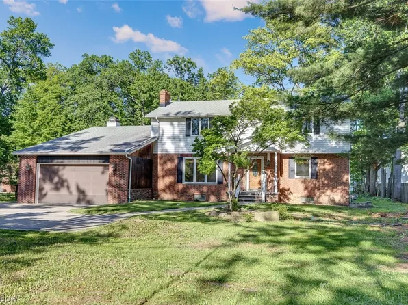 9985 Prospect Rd, Strongsville, OH 44149