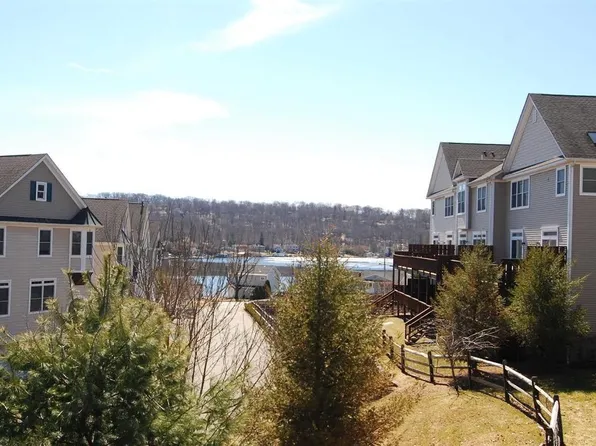 37 Catamaran Ct #74, Mount Arlington, NJ 07856