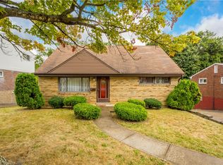 5105 Leona Dr, Pittsburgh, PA 15227