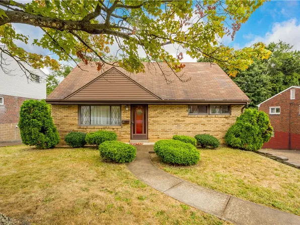 5105 Leona Dr, Pittsburgh, PA 15227