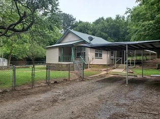 114 E Birch Ave, Wilburton, OK 74578
