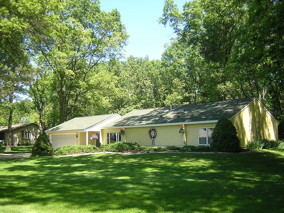 1st image of 2374 Riverwood Dr