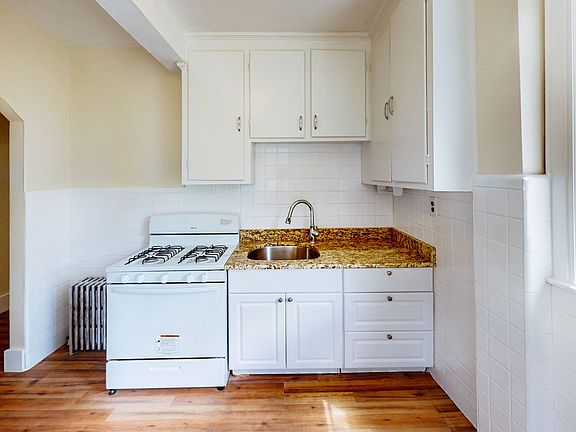 2nd image of 25-29-37 Dighton St #2
