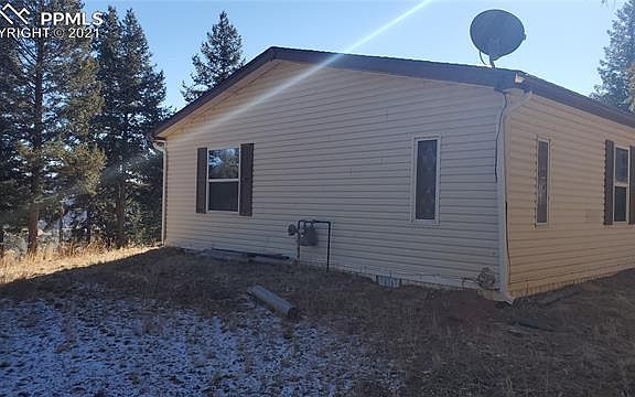 3rd image of 810 W Highway 24