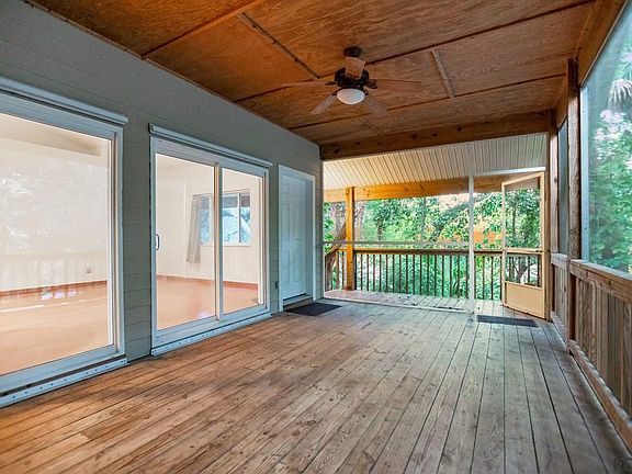 4th image of 82 Sanchez Ave