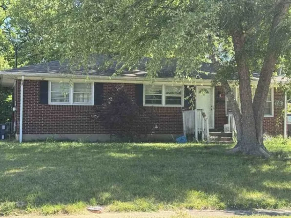6105 Middlerose Cir, Louisville, KY 40272