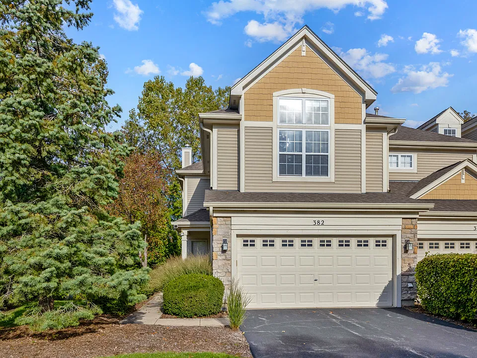 382 Vaughn Cir