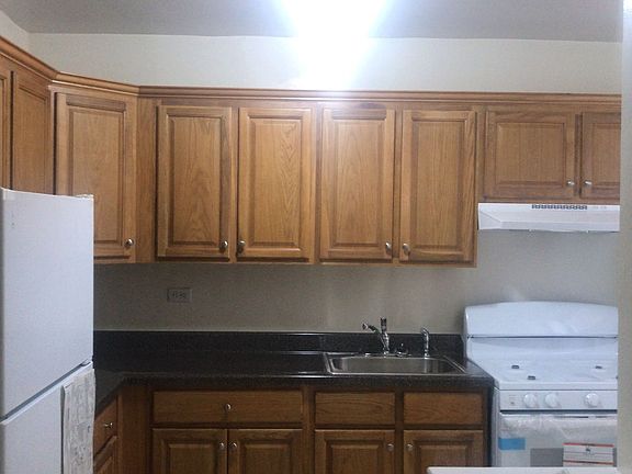 2nd image of 1036 Neilson St #2B