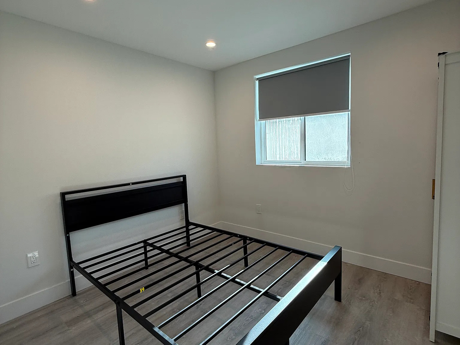1 bed, 1.5 bath, 400 sqft, $2,000 — Photo 4