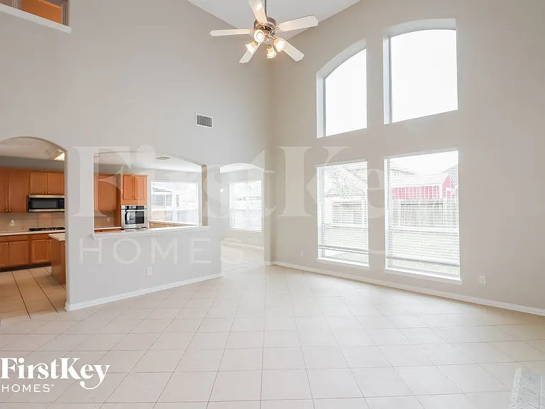 13206 Indigo Creek Ln — Photo 5