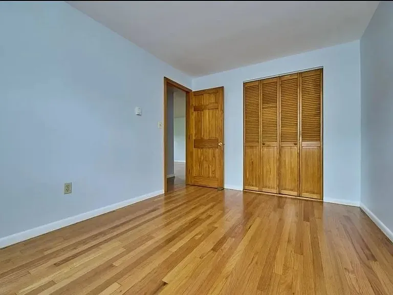 3 Colonial Village Dr #10 — Photo 9